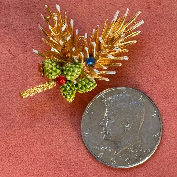 VINTAGE ARTHUR PEPPER (ART) Brooch Holiday Floral Enamel Rhinestones Gold - Picture 6 of 7